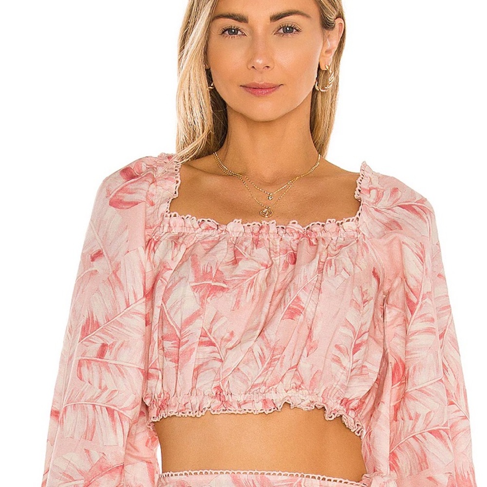 Show Me Your Mumu-Claudia Crop Top-Pink Majestic
Palm